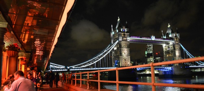 タワーブリッジ周辺で夜景をみながらディナー in ロンドン タワーブリッジ周辺で夜景をみながらディナー in ロンドン